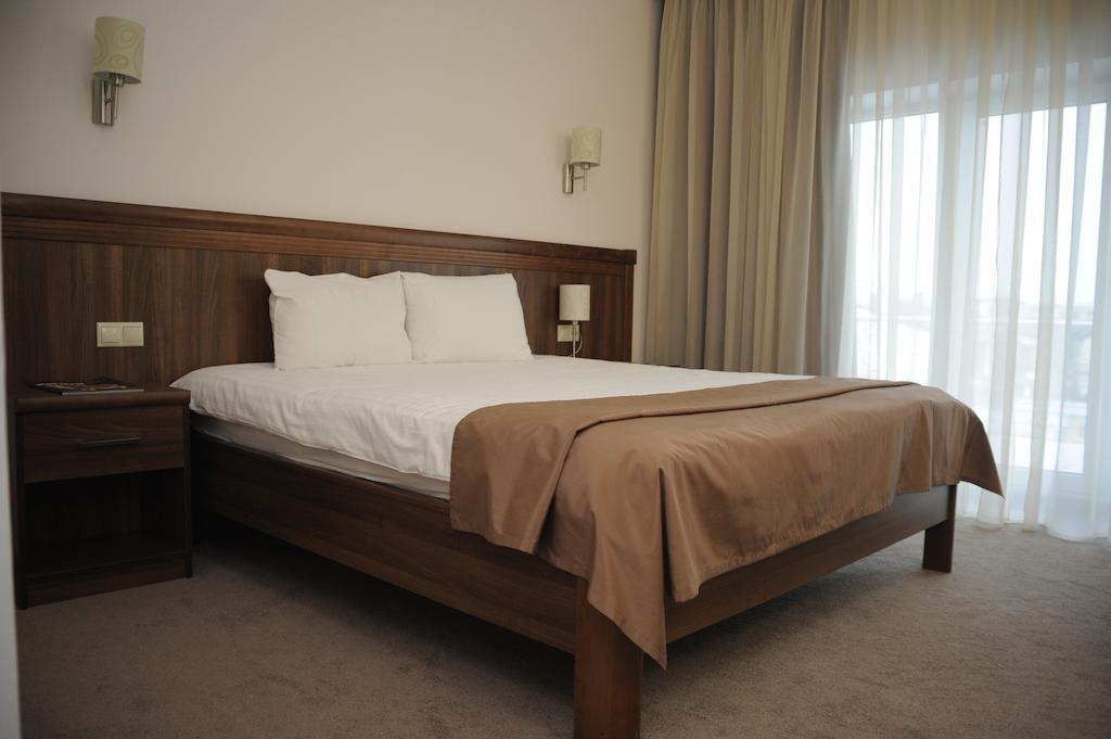 Porto Riva Hotel Zaporizhia Cameră foto